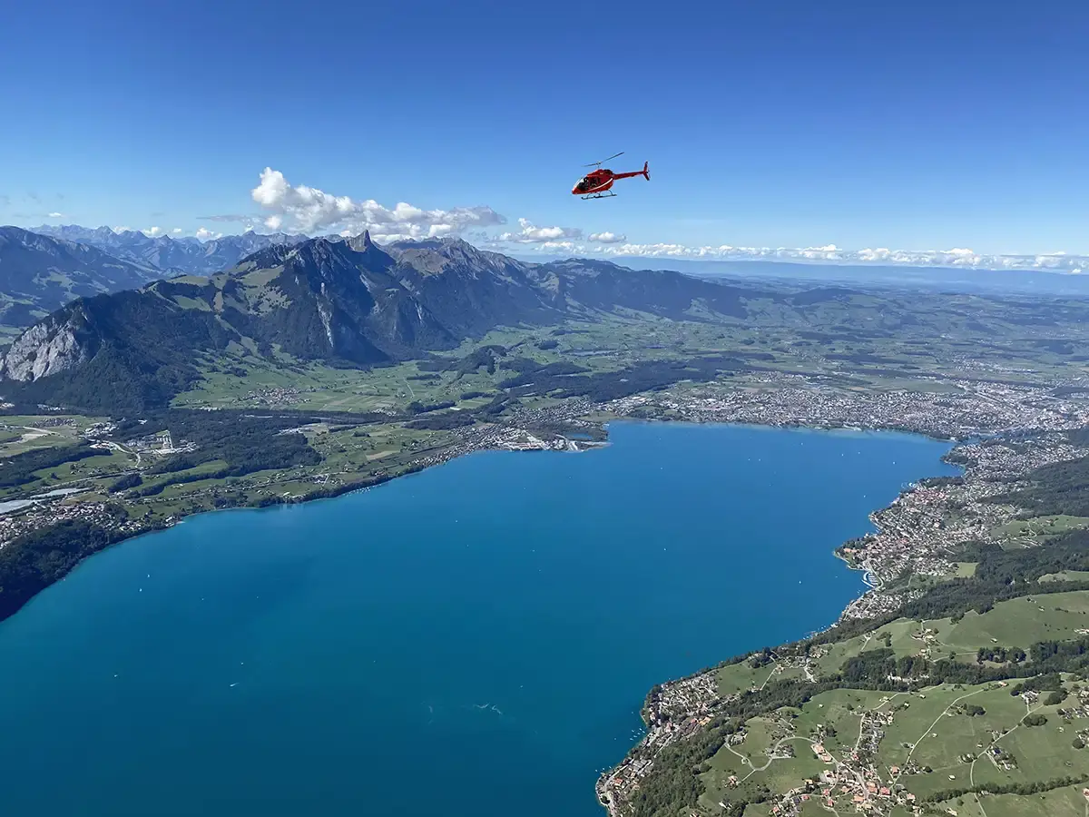 Flight over Lake Thun